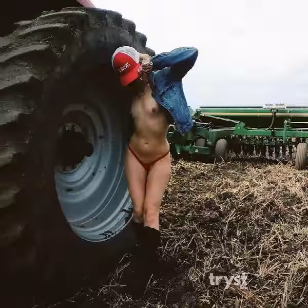 Escort Nina Banx in Minneapolis, MN