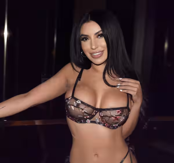 Escort Mia Amore in Miami, FL