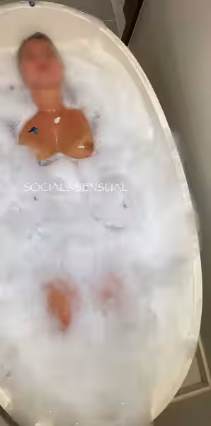 Escort/Massage/S&M Emari Tesar in Grand Rapids, MI