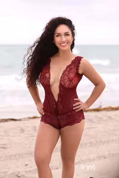 Escort Julia in St. Louis, MO